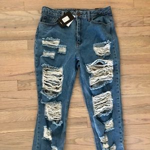 NWT Distressed Boyfriend Jeans, Size 11